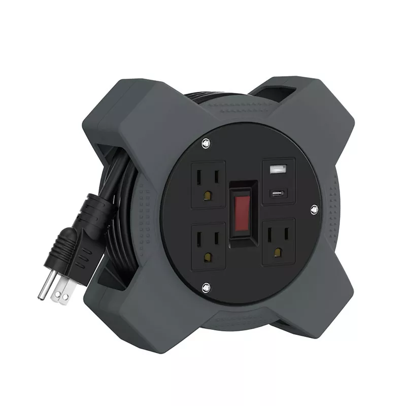 3 çıxış Usb Plastik Kordon çarxı 20ft 3 çıxış Usb Plastik Kordon çarxı 20ft