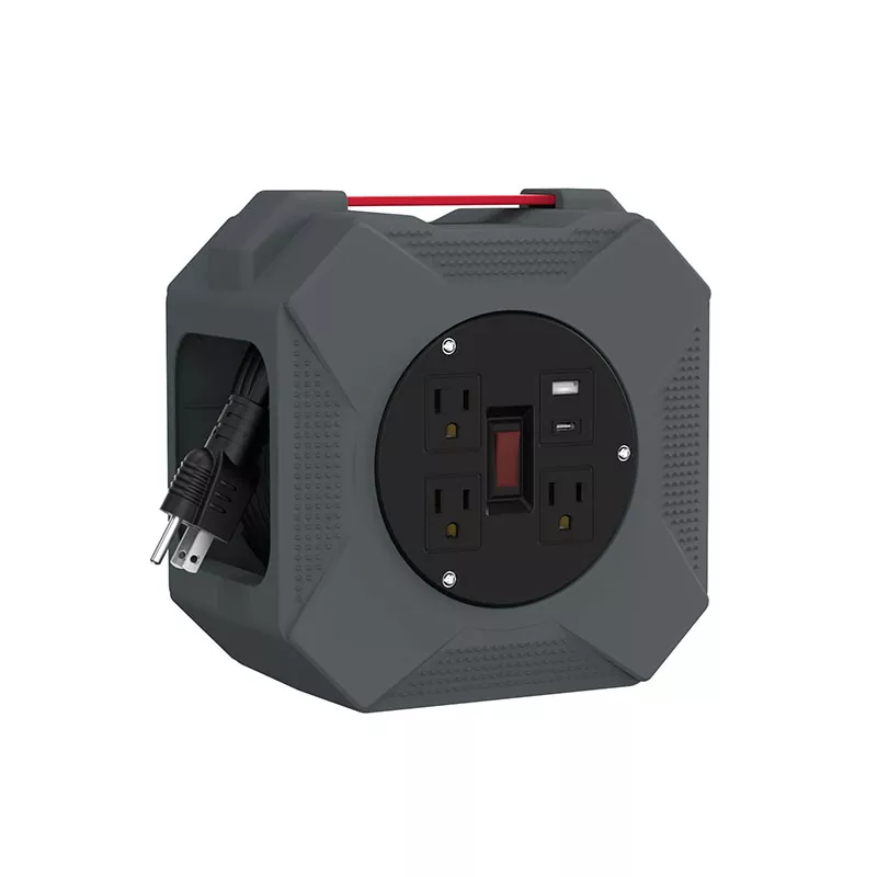 3 çıxış Usb2.4a Plastik Kordon çarxı 45ft 3 çıxış Usb2.4a Plastik Kordon çarxı 45ft